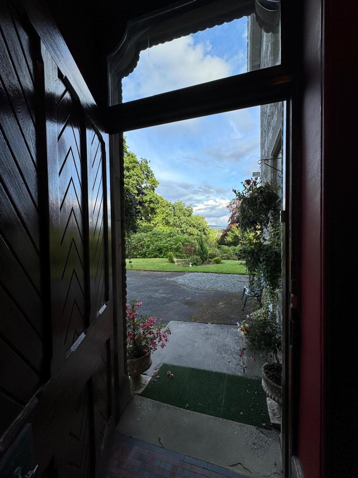 Отель Wellwood Manor Питлохри Экстерьер фото